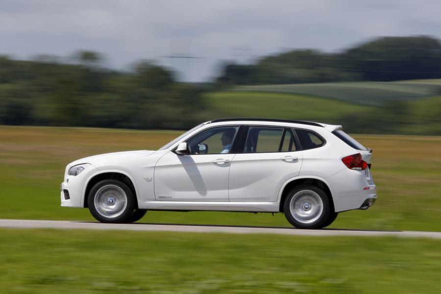  BMW X1 sDrive 2.0d 2011 года  (фото 11 из 15)
